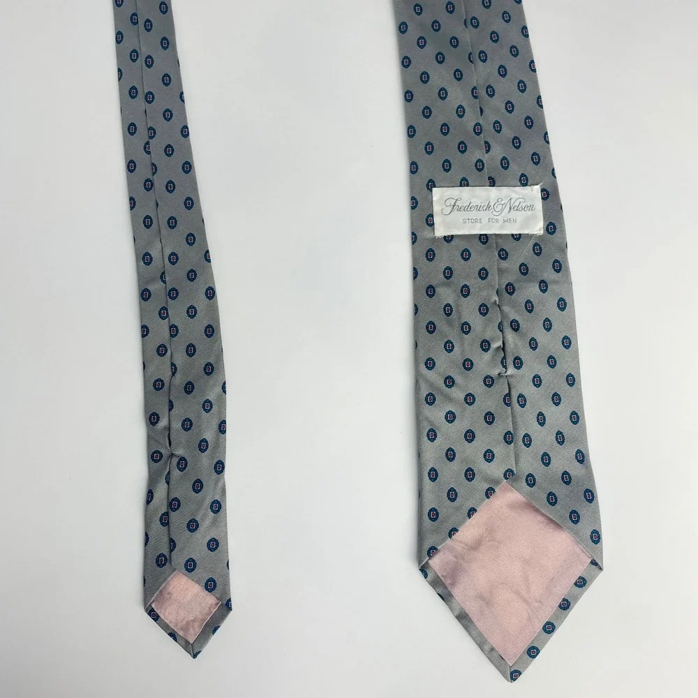 Vintage Frederick & Nelson Necktie‎ Men Gray Dots 3